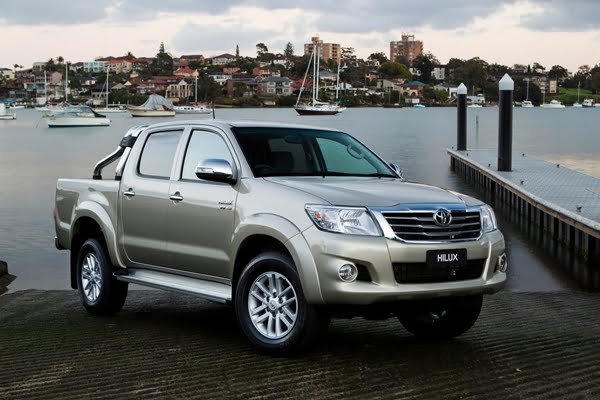 2011 Toyota HiLux SR5 Double Cab 4x4 petrol V6