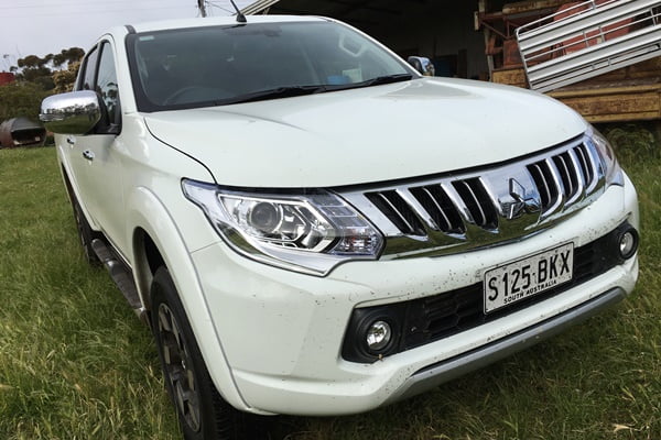 Mitsubishi Triton Exceed Dual Cab Ute 4WD 