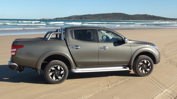 Mitsubishi Triton Exceed 