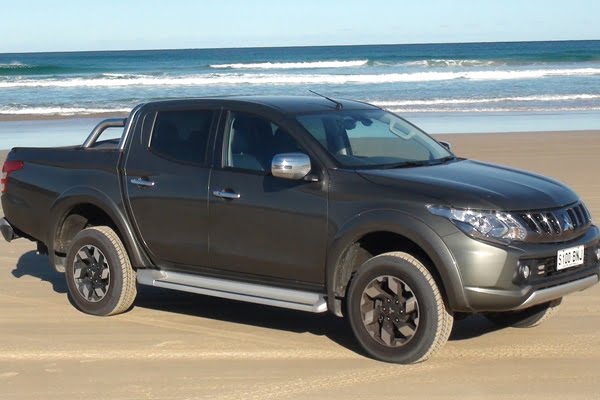 Mitsubishi Triton Exceed 4wd s