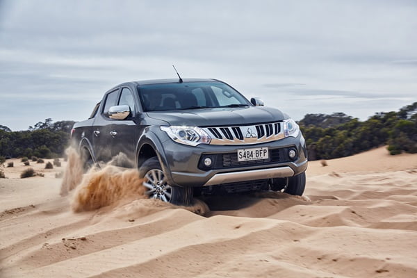 Mitsubishi Triton Exceed 4wd s