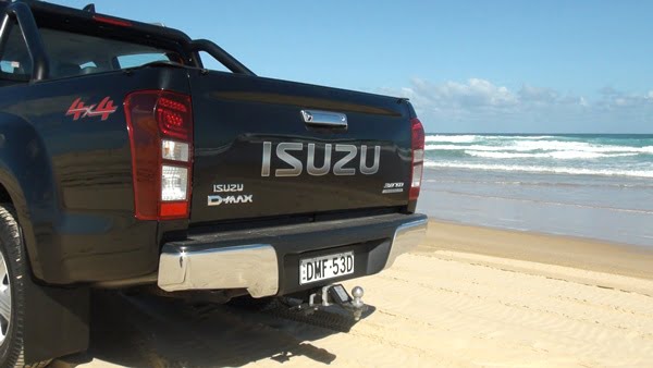 17MY Isuzu D-MAX 4x4 - LS-T