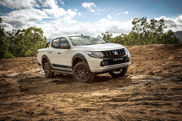 2018 Mitsubishi Triton Blackline 