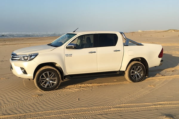 Toyota Hilux SR5 MT d