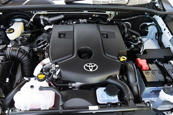 Toyota Hilux SR5 MT d