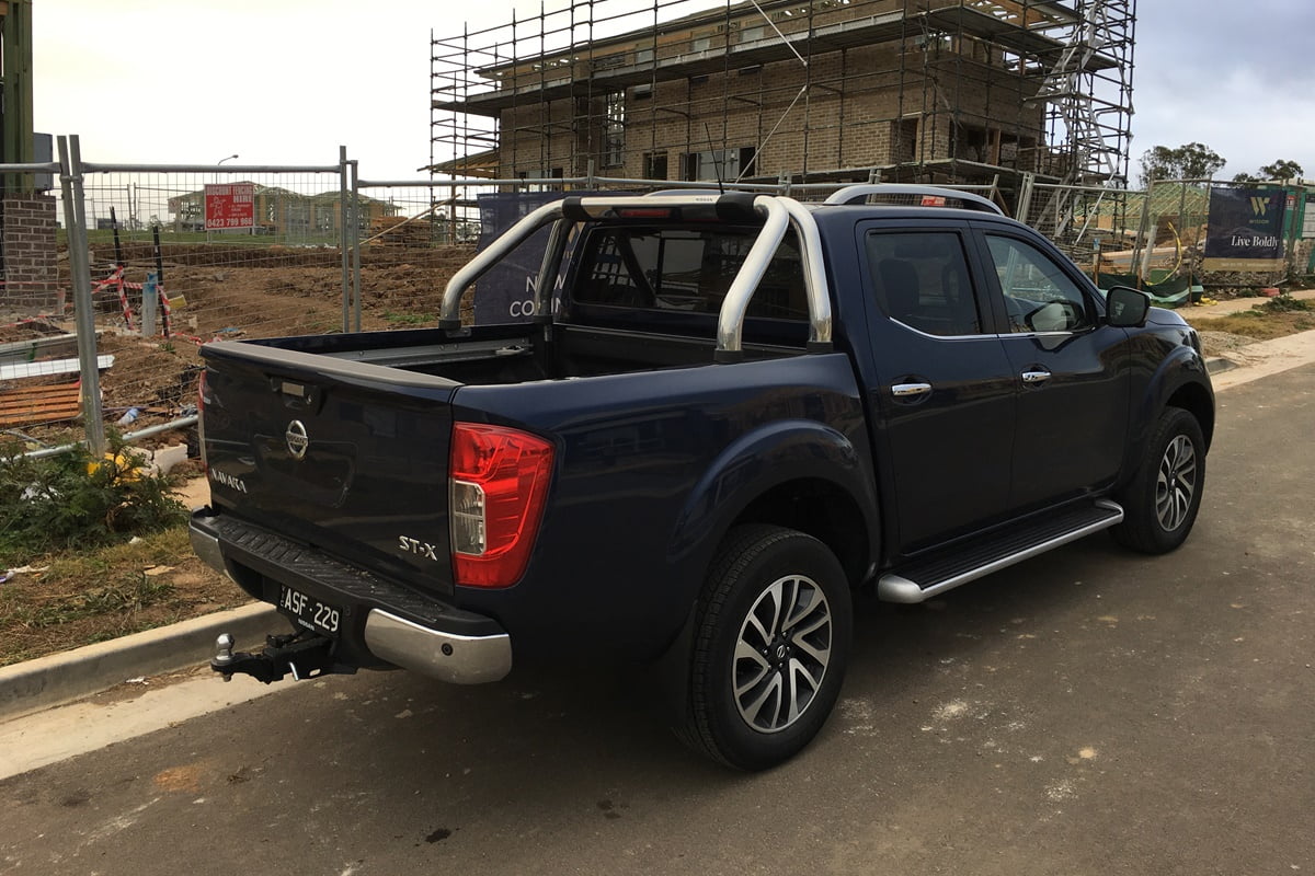 2018 Nissan Navara ST-X rear