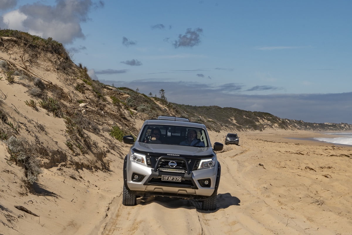 Nissan Navara ST Black Edition 