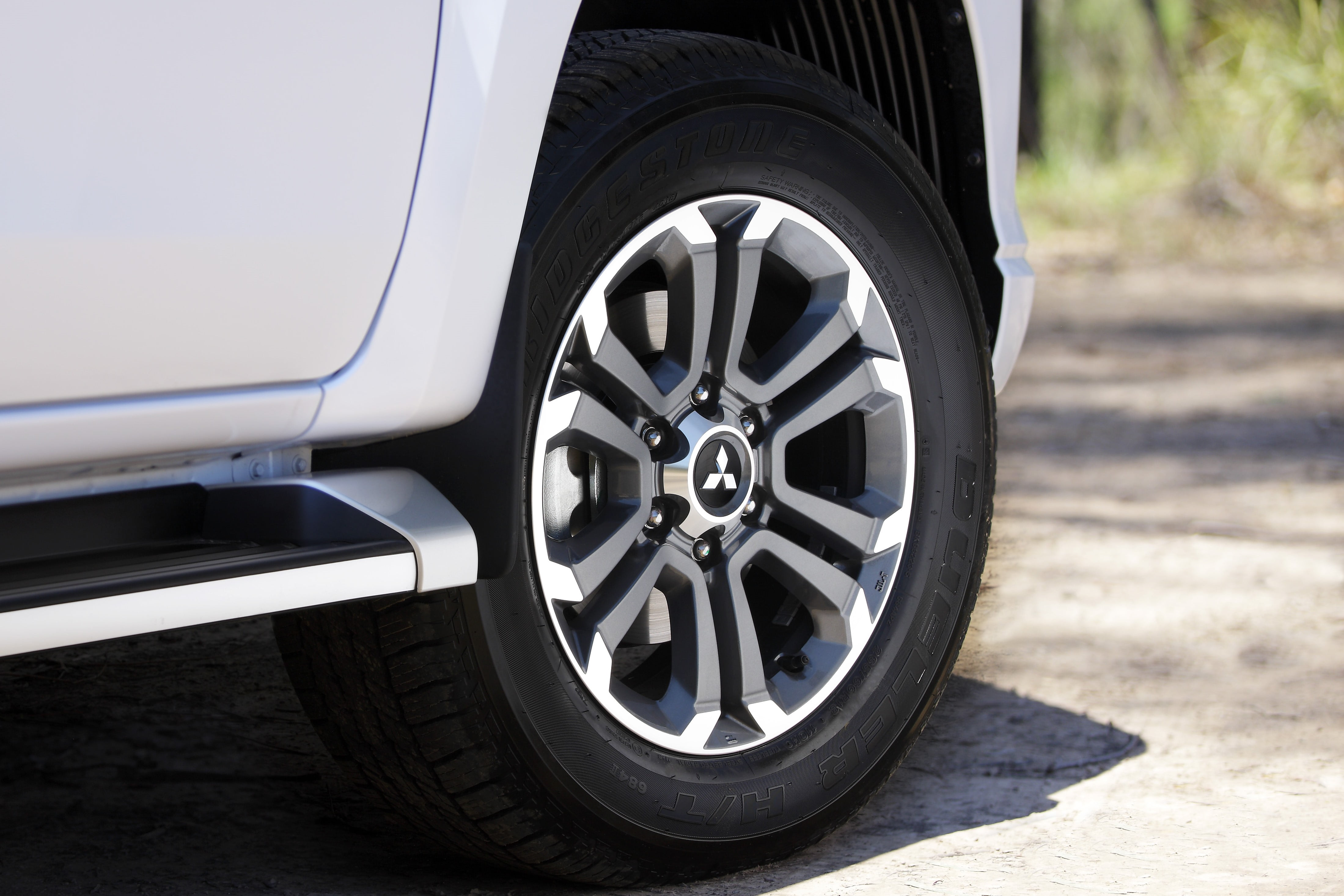 2019 Mitsubishi Triton GLS Premium 4WD 7 wheel tyre