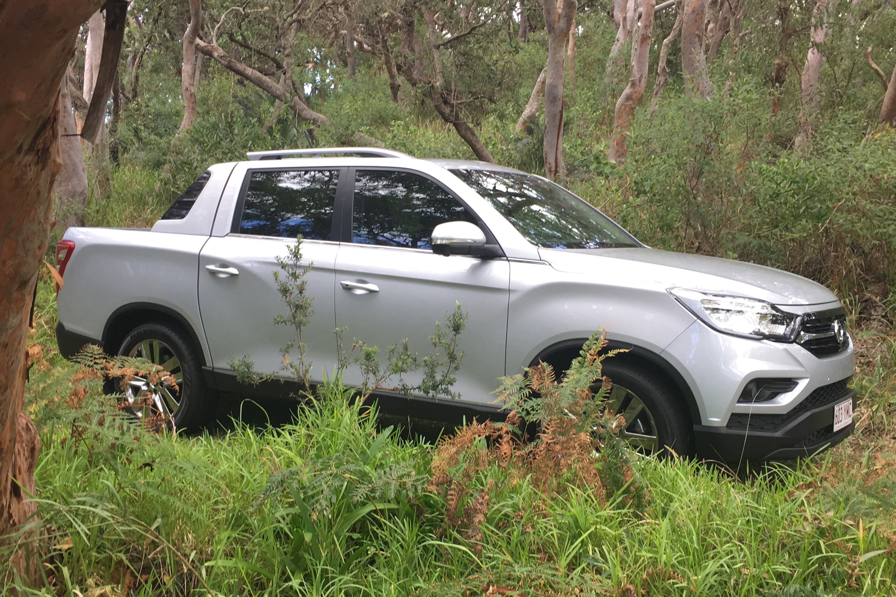 SsangYong Musso Ultimate 2 side