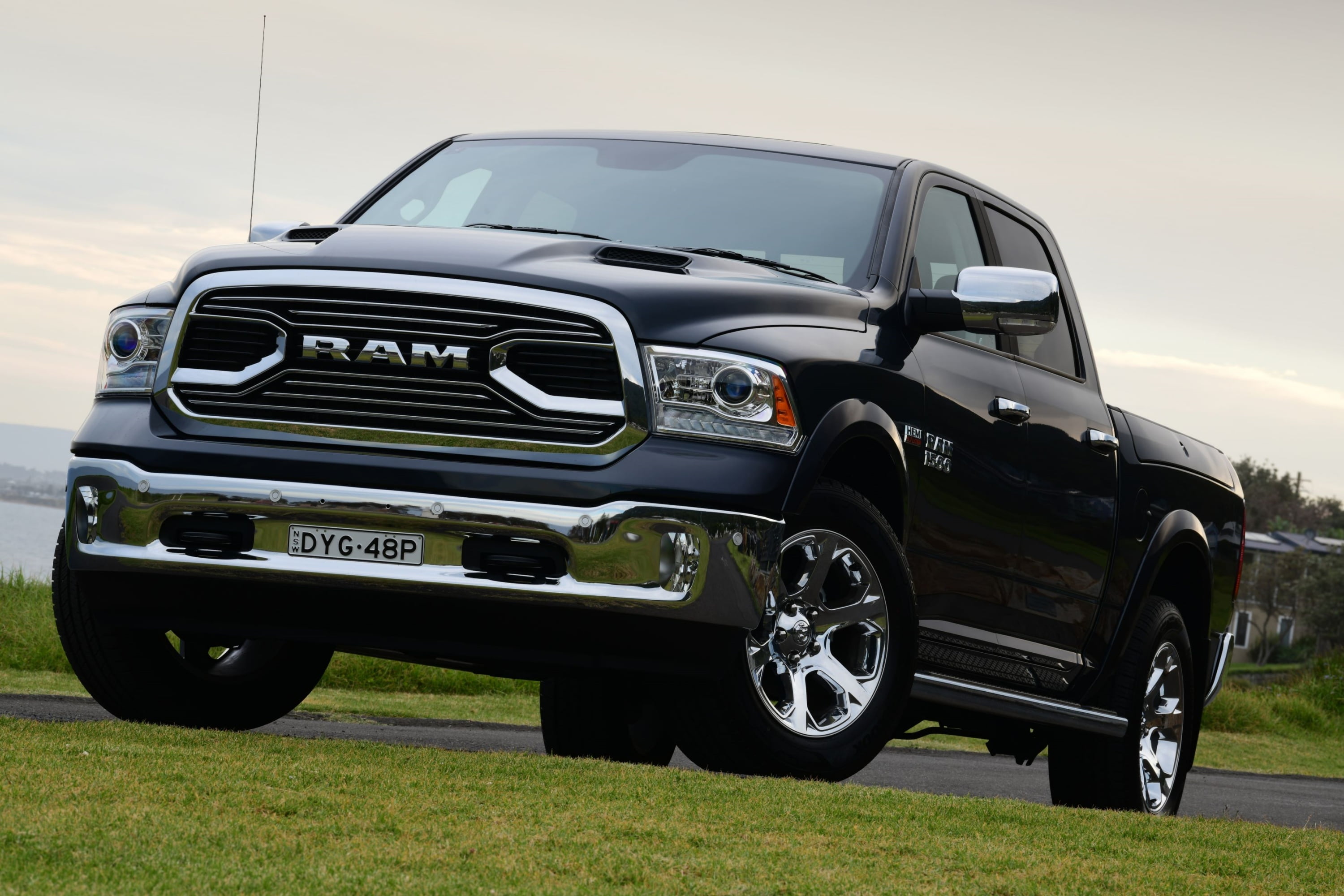 2019 RAM 1500 Laramie 1 Ute Guide