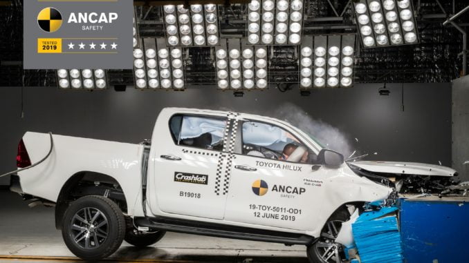 Toyota HiLux 5 star ANCAP