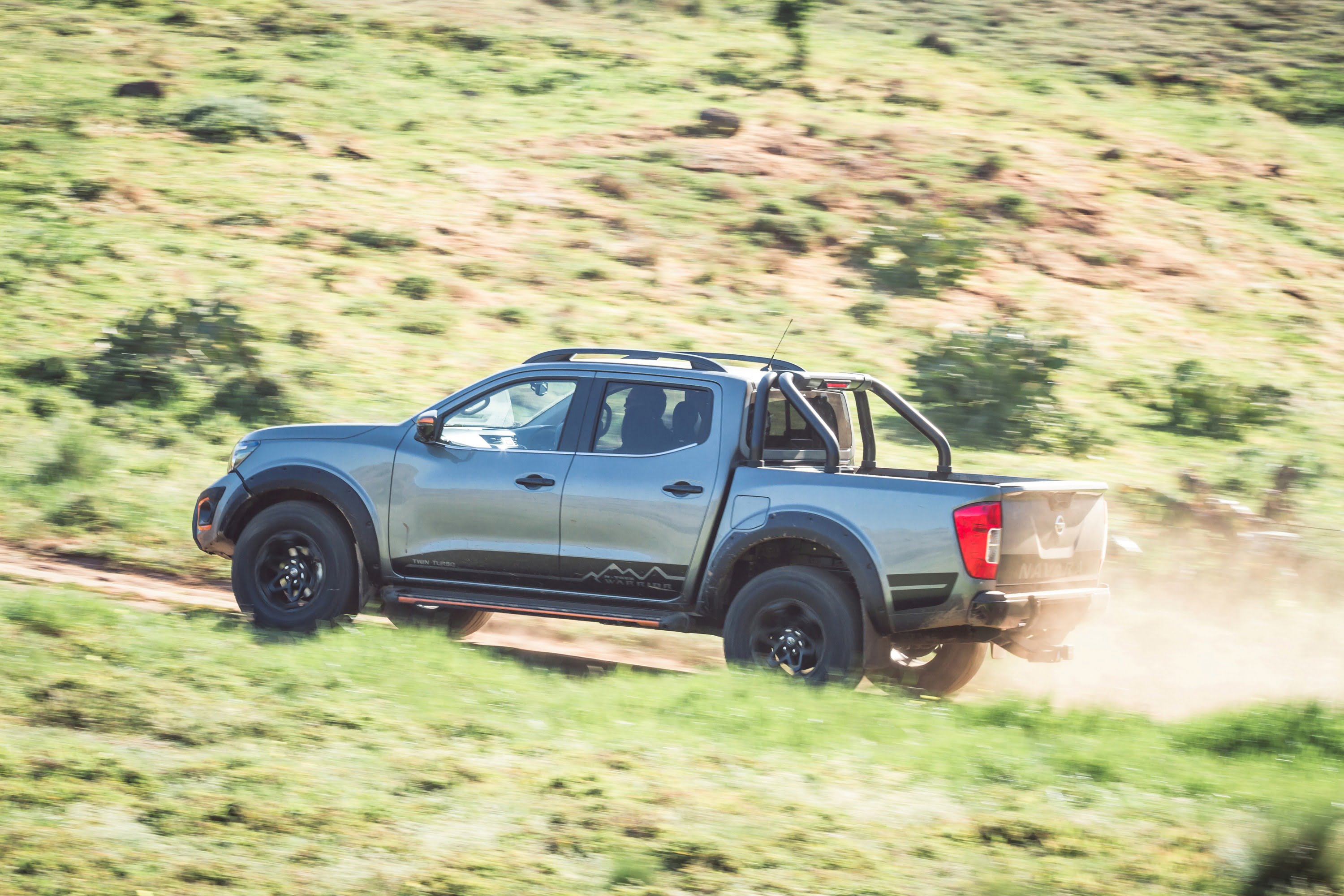 Nissan Navara N-TREK Warrior 3 Exterior side