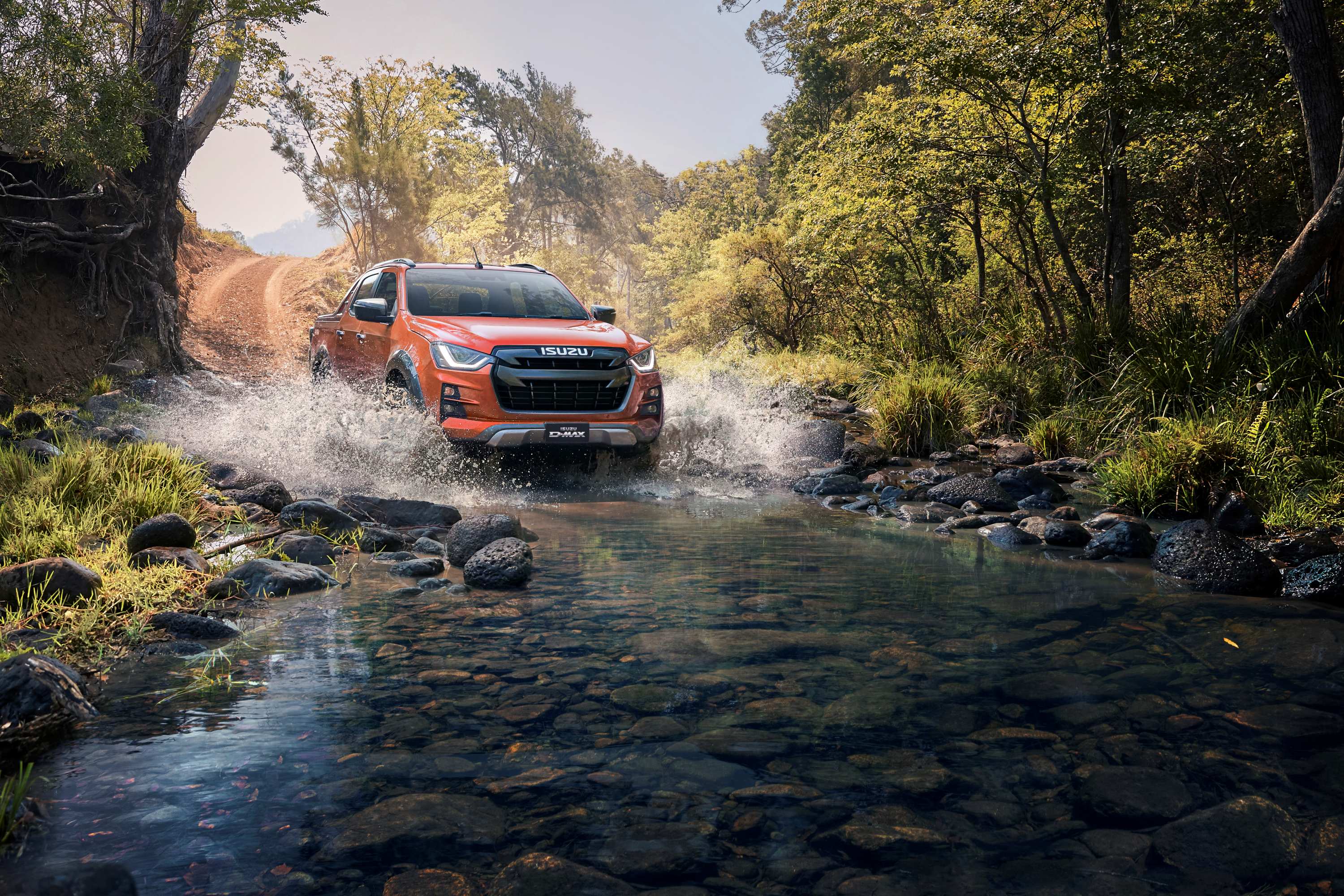 Isuzu D-MAX 21MY Creek Splash 4x4 X-TERRAIN Volcanic Amber