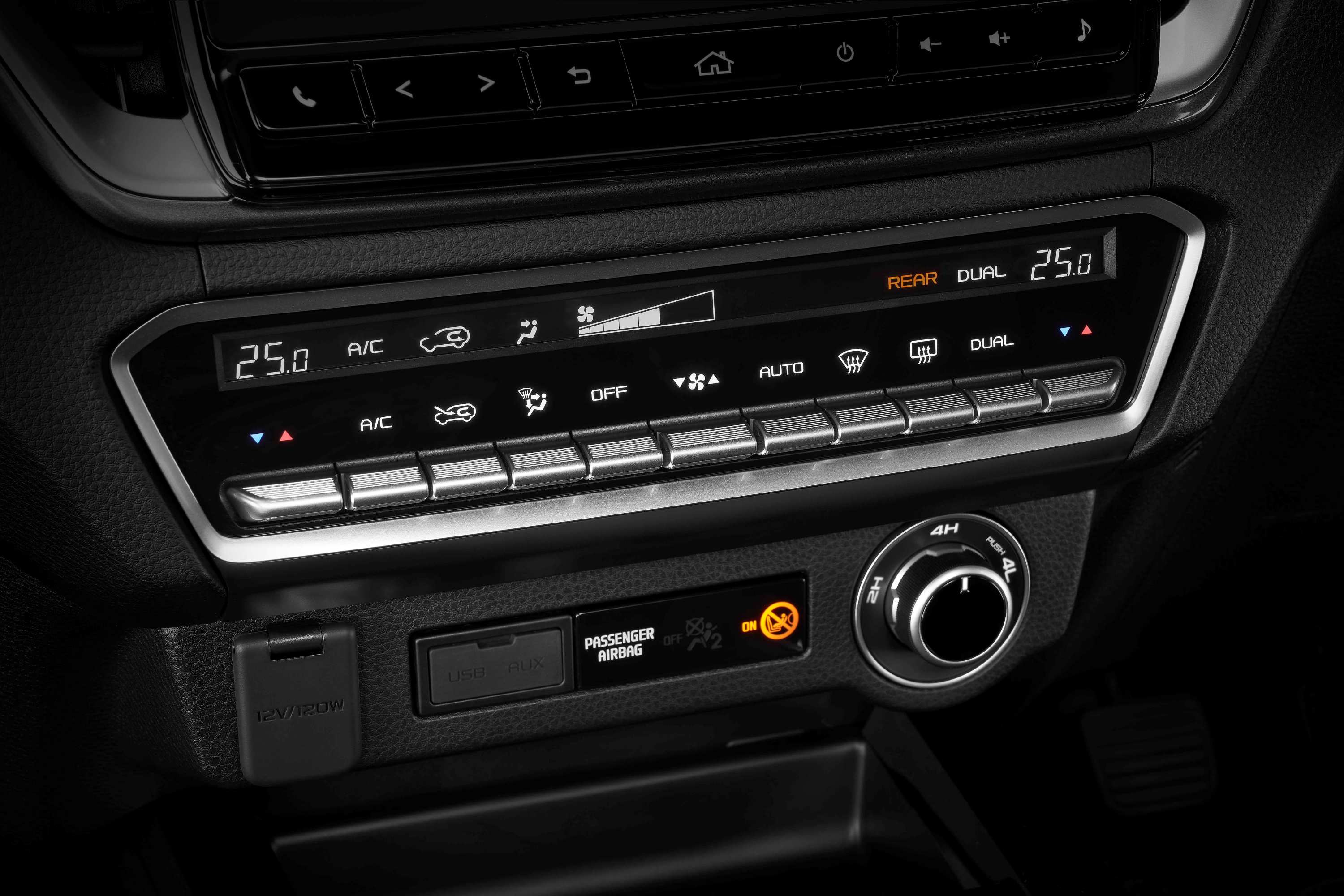 Isuzu D-MAX 21MY LS-U & X-TERRAIN Dual Zone Climate Controls