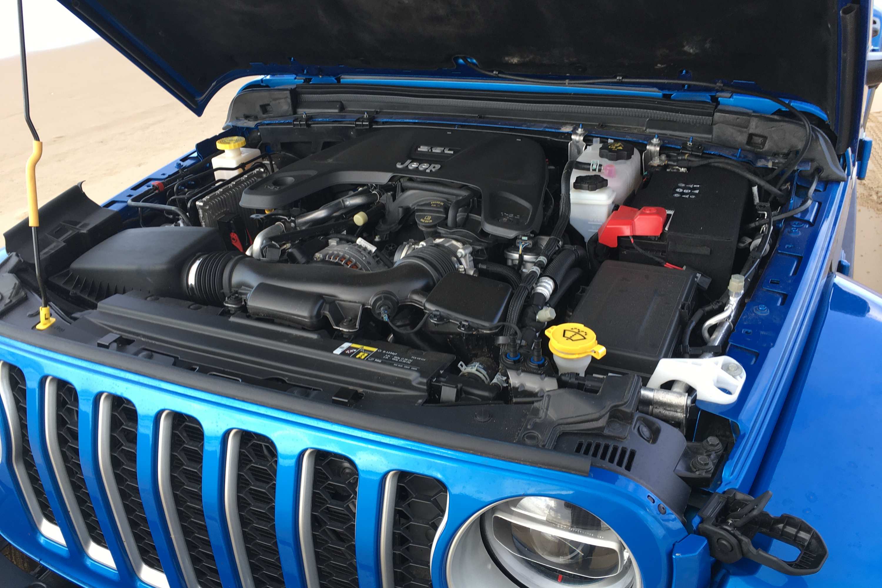 Jeep Gladiator Overland 4WD Ute engine