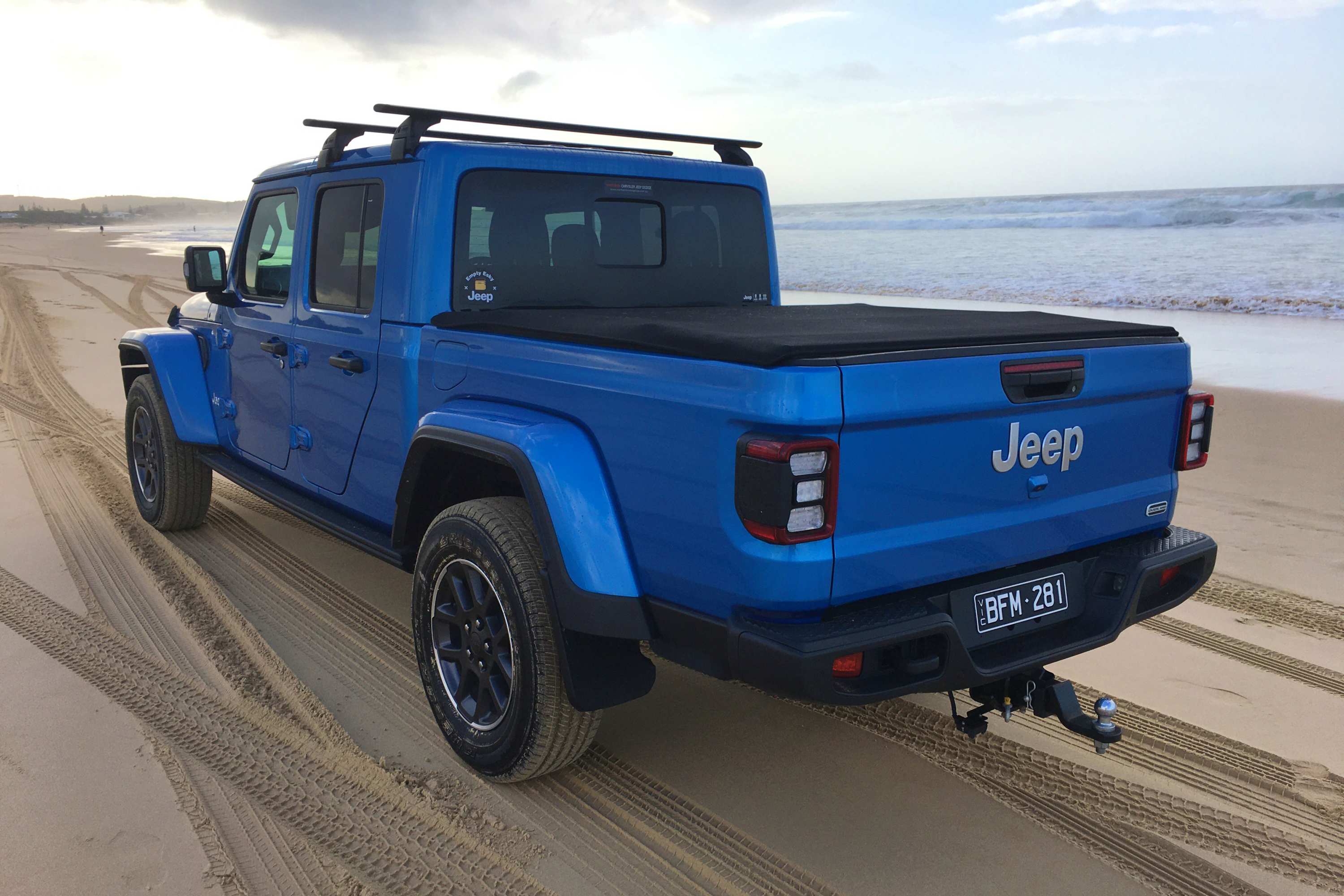 Jeep Gladiator Overland 4WD Ute rear