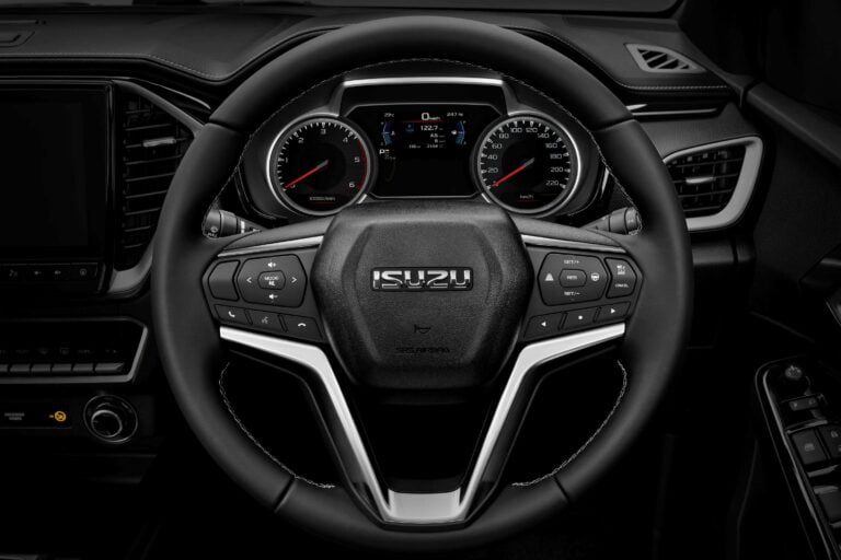 kereta control isuzu