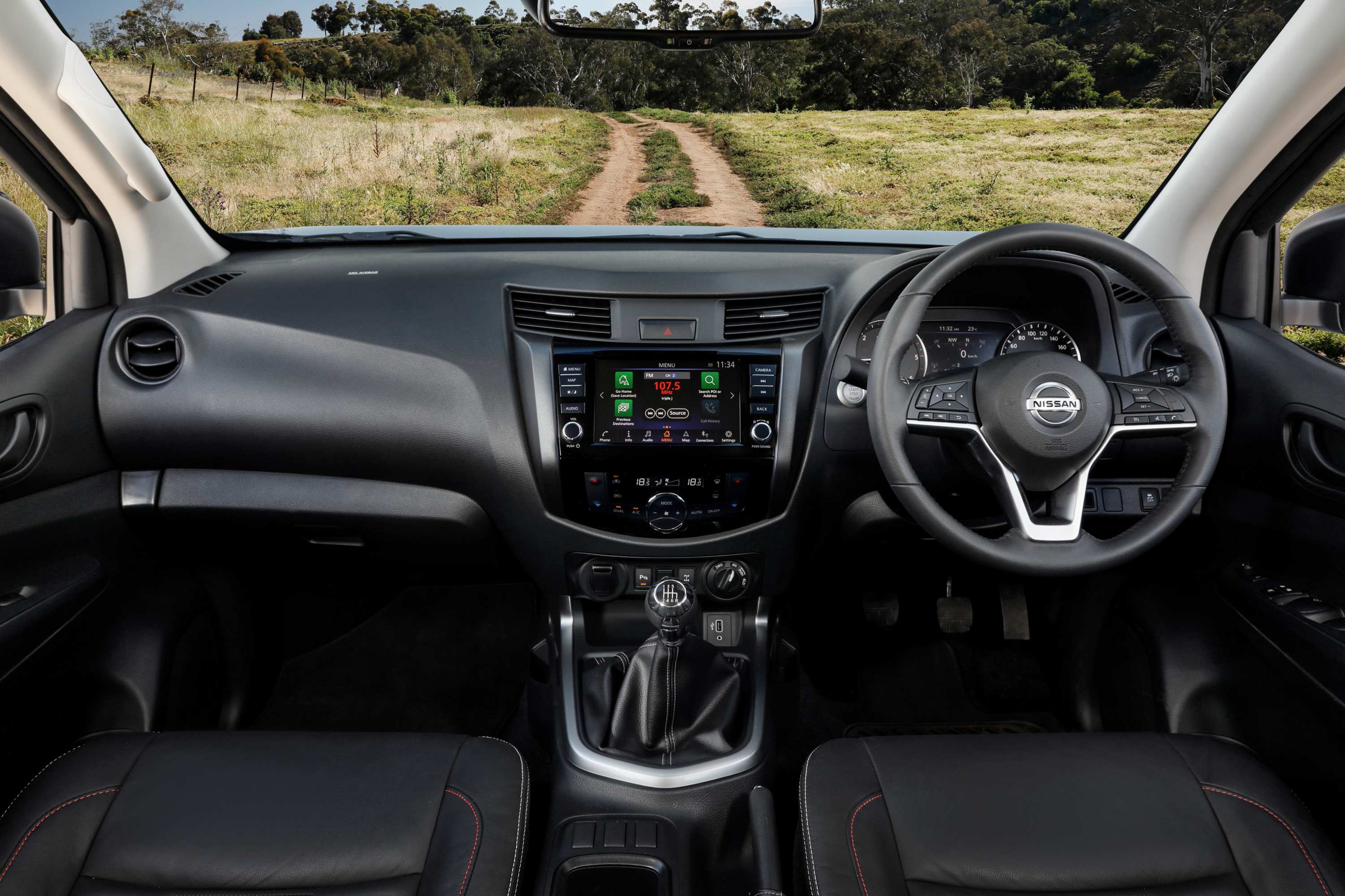 2021 Nissan Navara Update 1 Pro 4x interior 1
