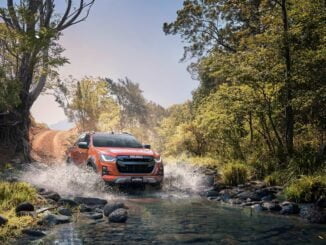Isuzu 21MY D-MAX Creek Splash 4x4 X-TERRAIN Volcanic Amber