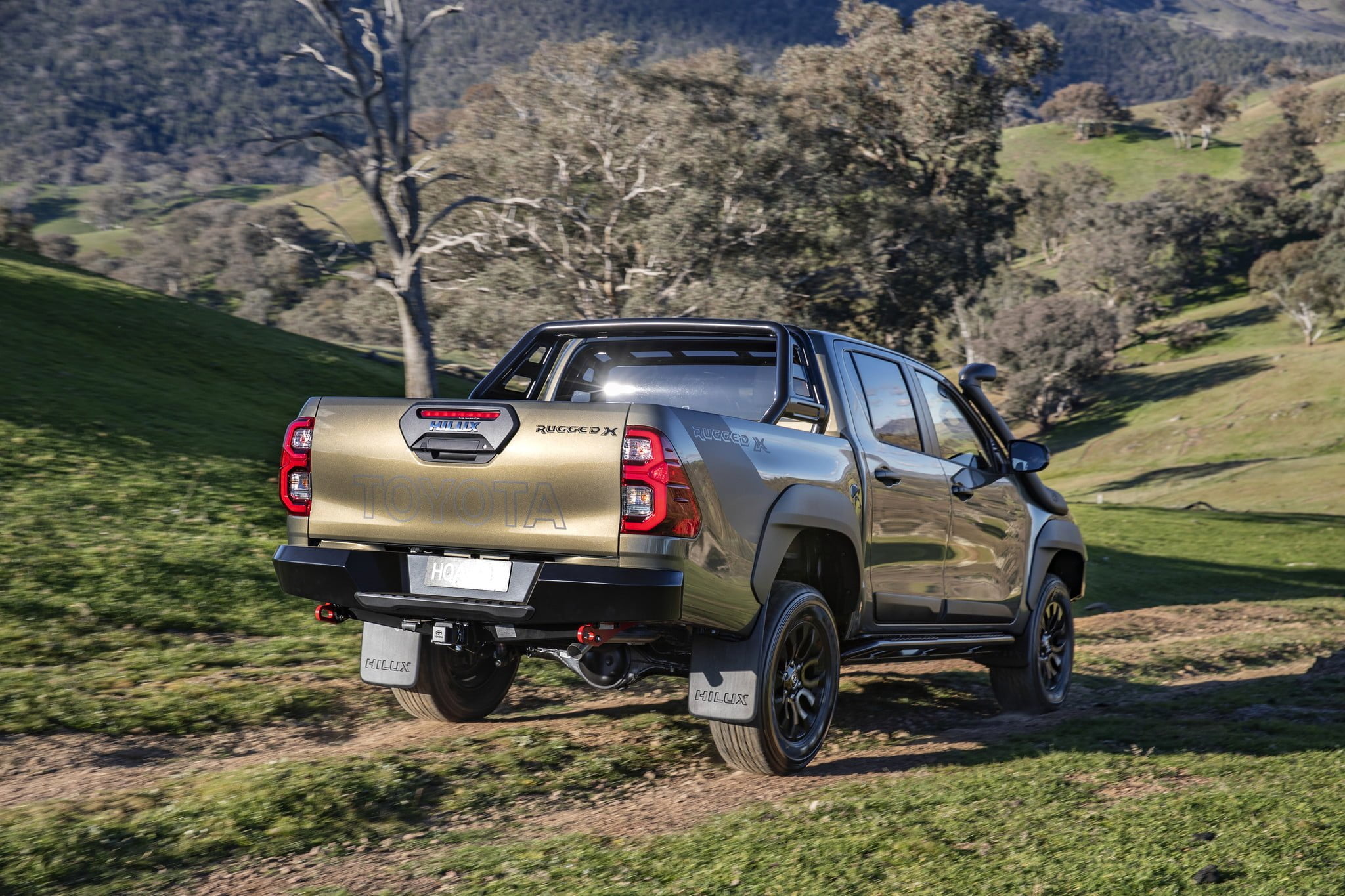 Toyota HiLux Rugged X 