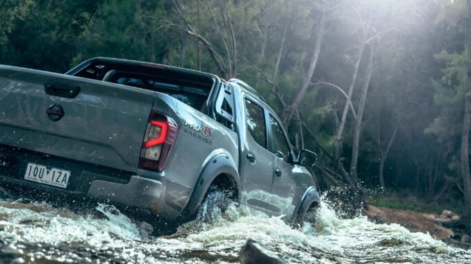 Nissan Navara PRO 4X WARRIOR rear water 1