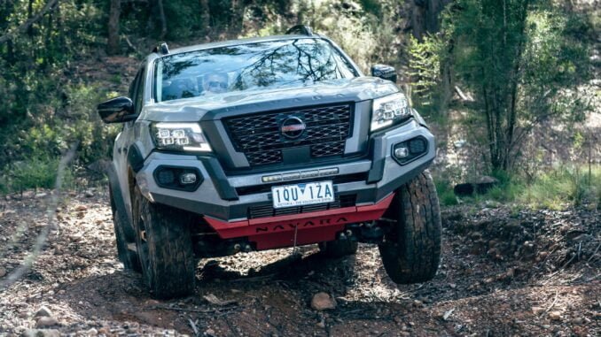 Nissan Navara Pro 4X Warrior front off road