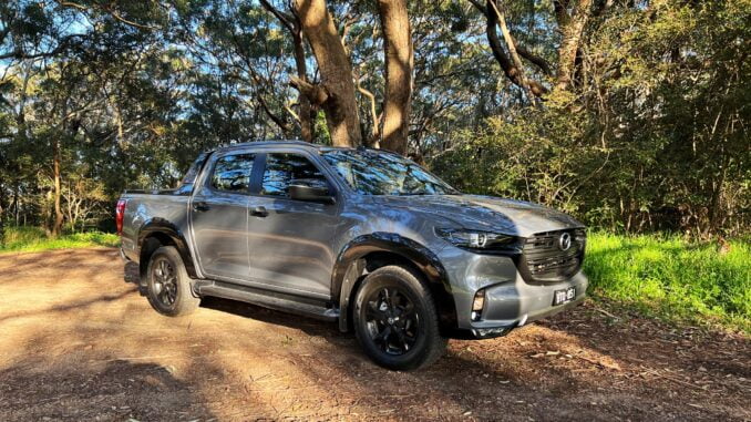 Mazda BT-50 SP Front quarter