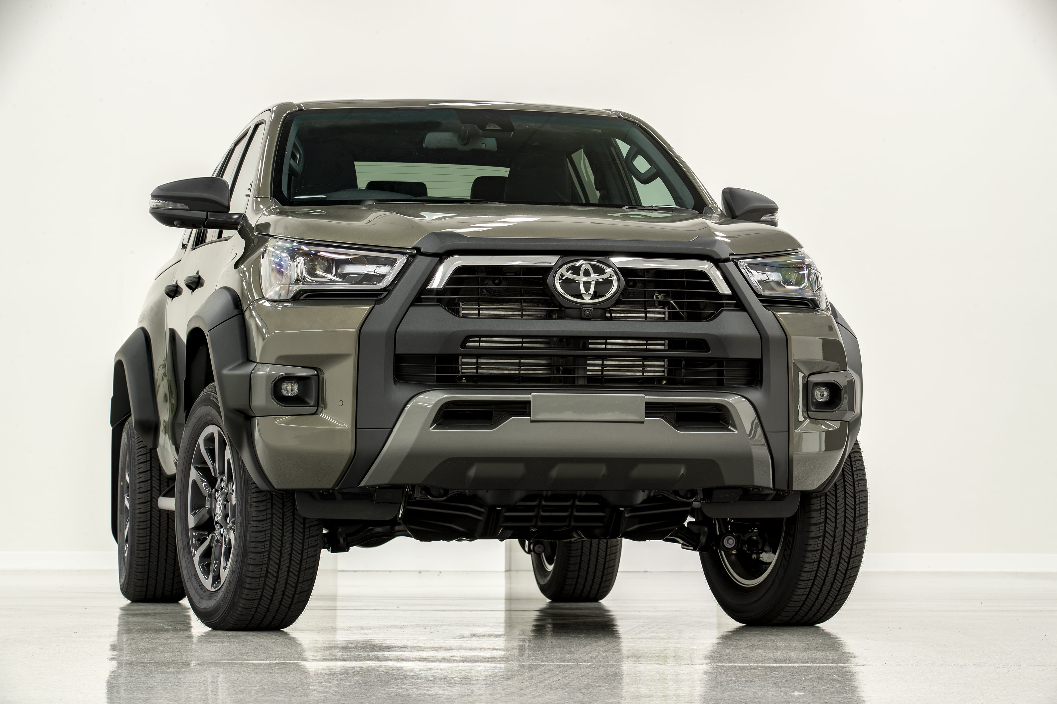 2023 Toyota HiLux Rogue