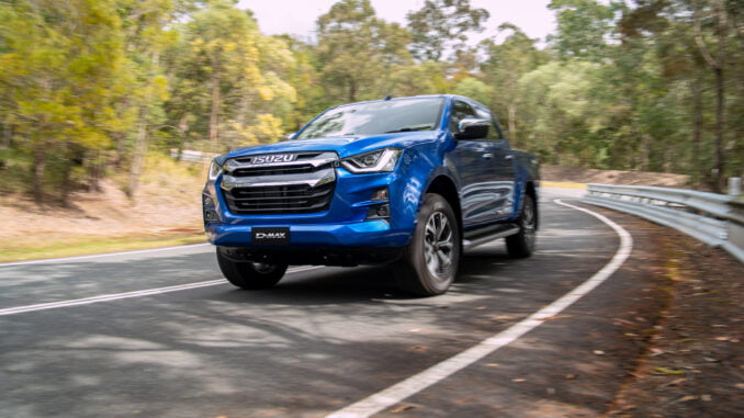 23MY 4x4 D-MAX LS-U+ Crew Cab Ute in Cobalt Blue mica.