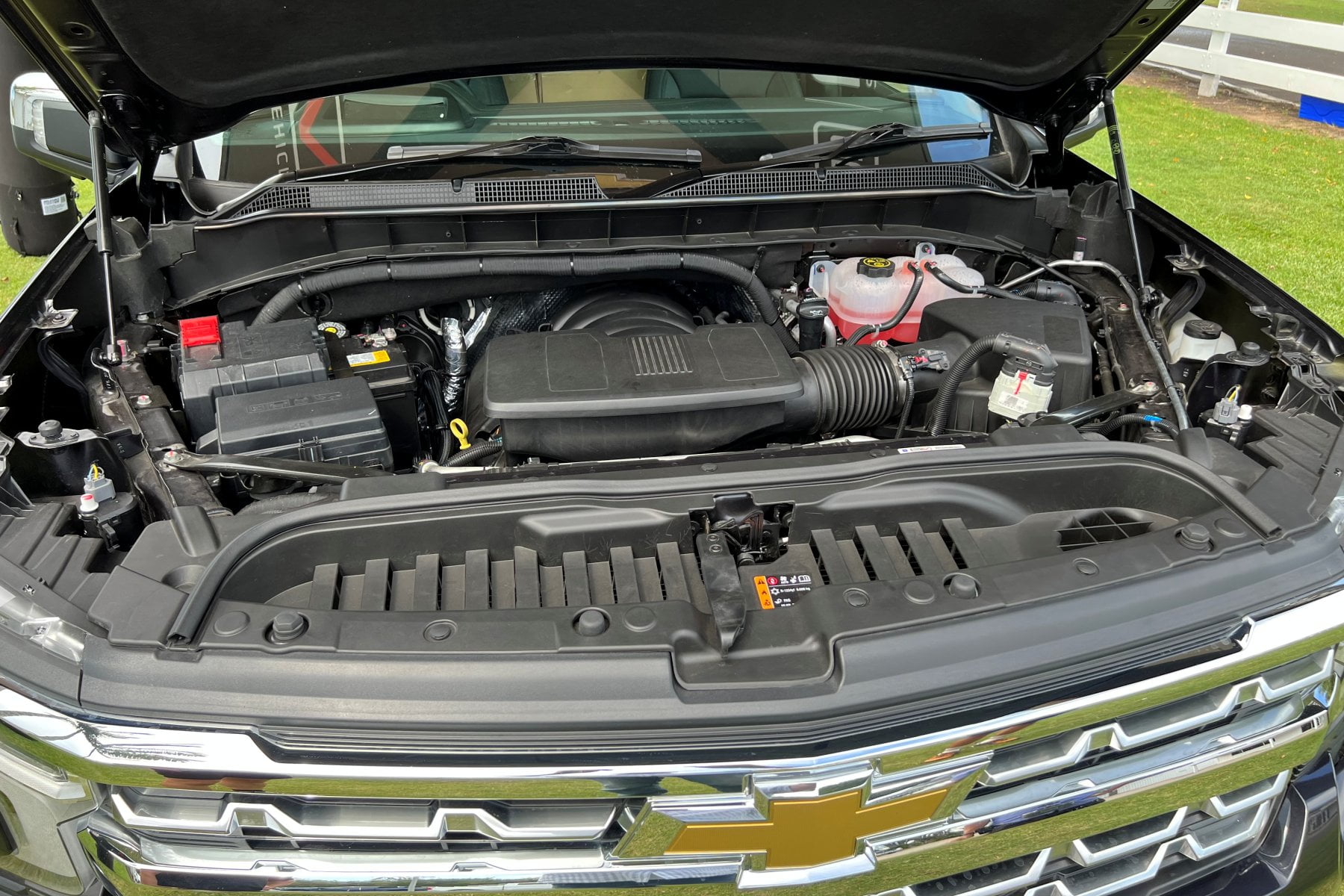 2023 Chevrolet Silverado 1500 models 6.2l V8 Petrol engine