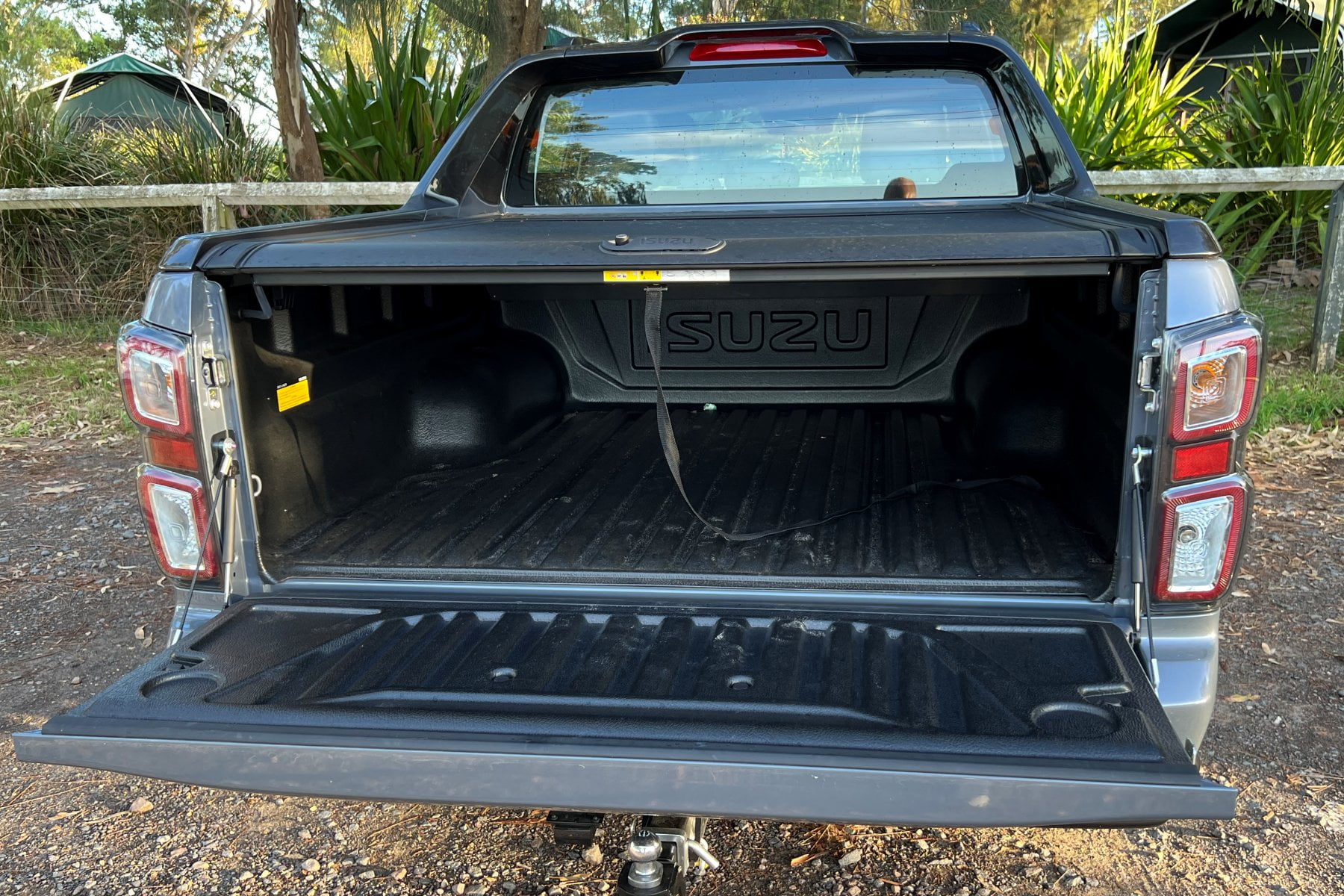 2023 Isuzu D-Max X-Terrain tub