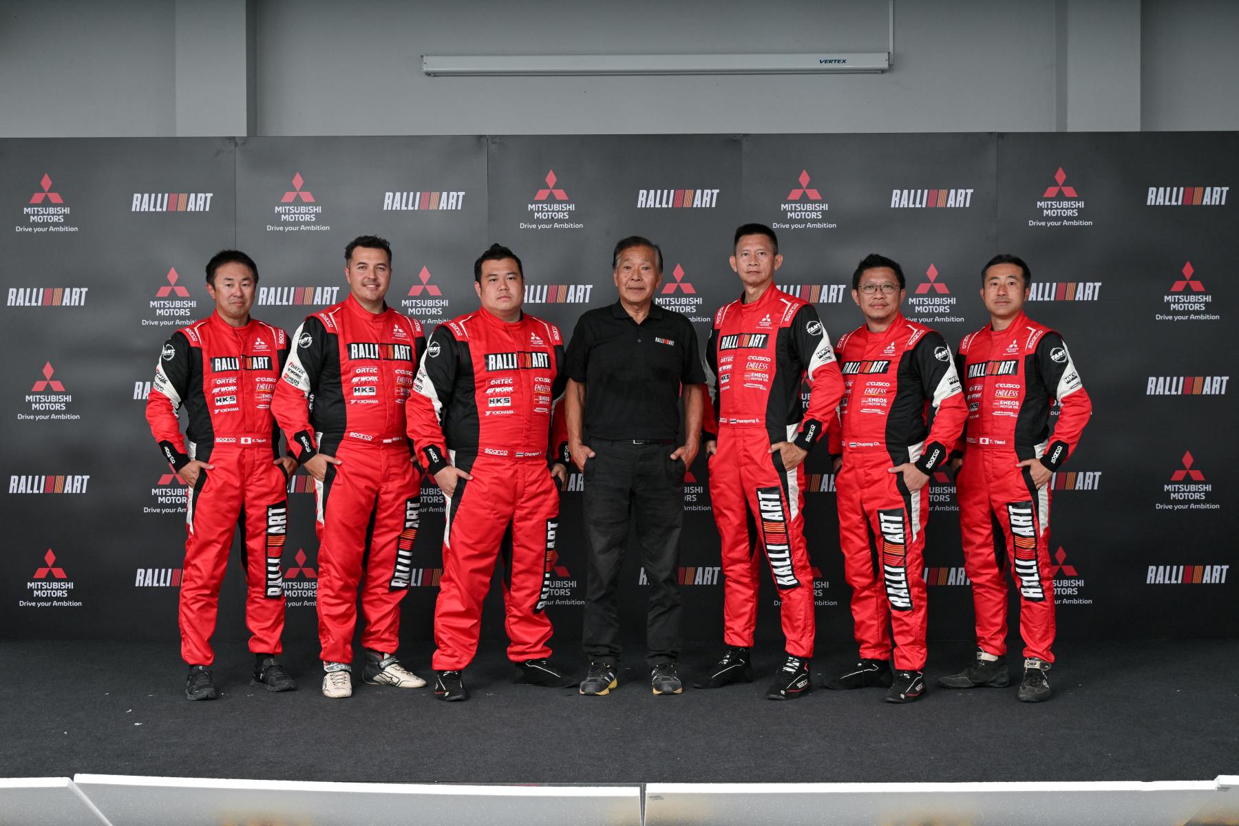 Mitsubishi Triton Team Mitsubishi Ralliart 2