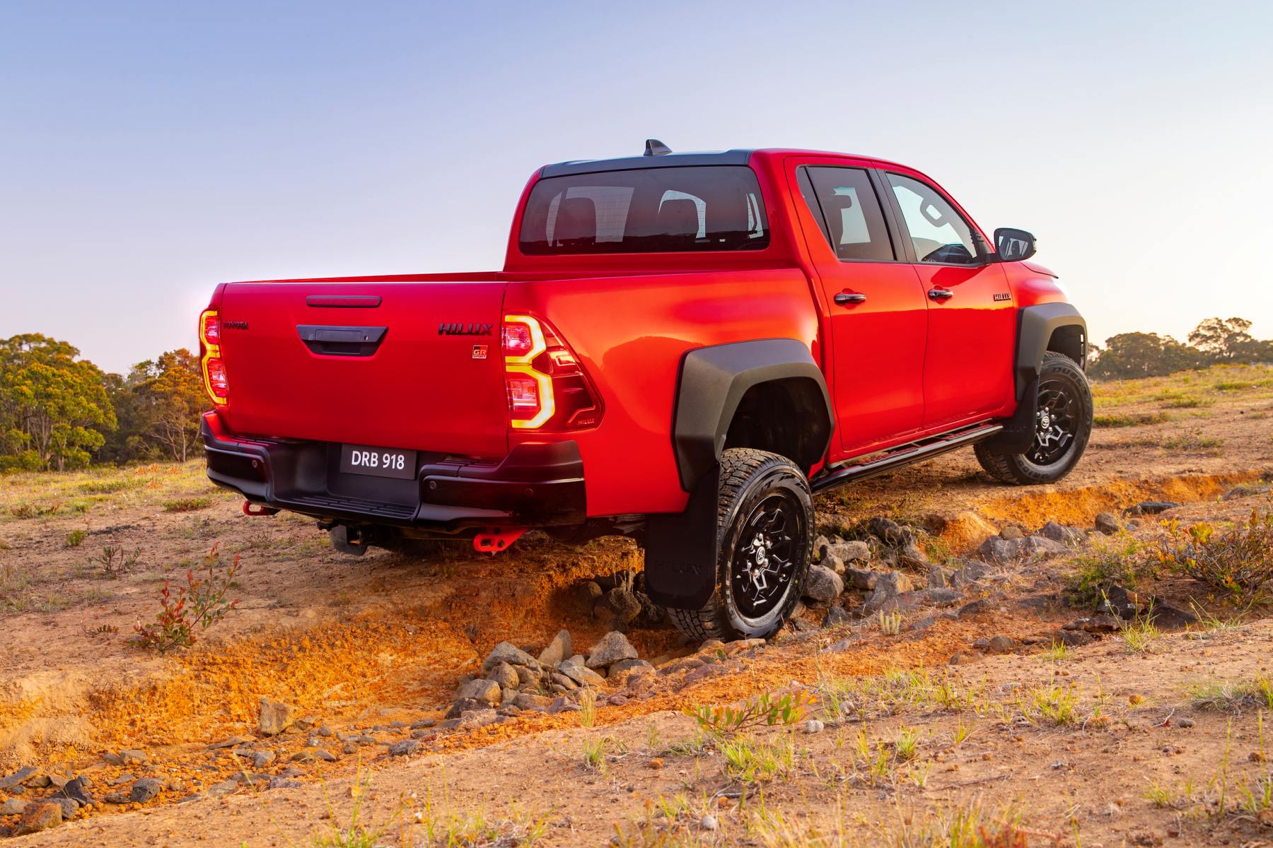 Toyota HiLux 2023 exterior 3