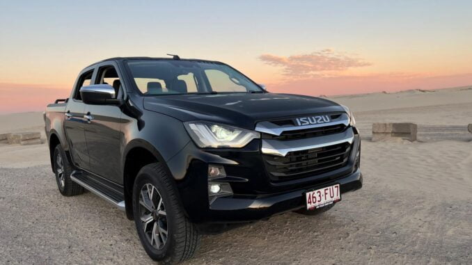 2023-Isuzu-D-Max-LS-U-front-qtr