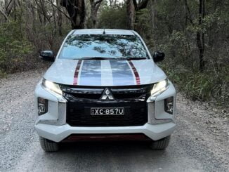 Mitsubishi Triton GLS Sport 4WD Dual Cab Ute front grill and bonnet