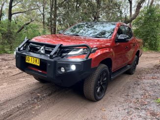 2022-Mitsubishi-Triton-GSR-2022-front-qtr