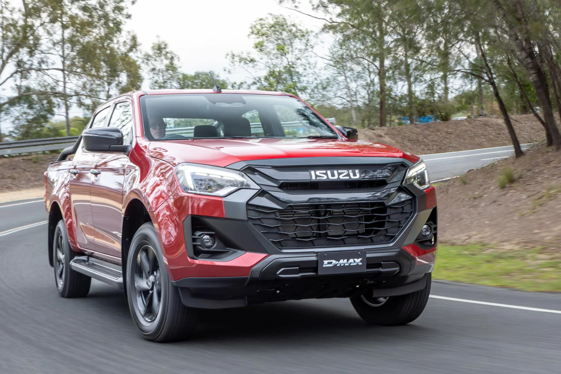 2024 24MY D-MAX X-RIDER Magnetic Red -1128