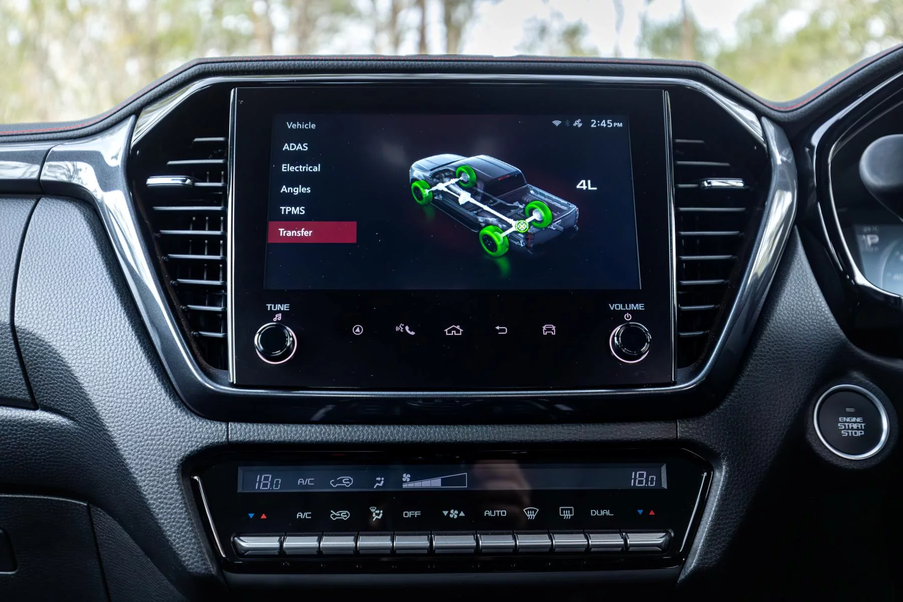 2024 24MY D-MAX X-TERRAIN Sunstone Orange RACQ (115)