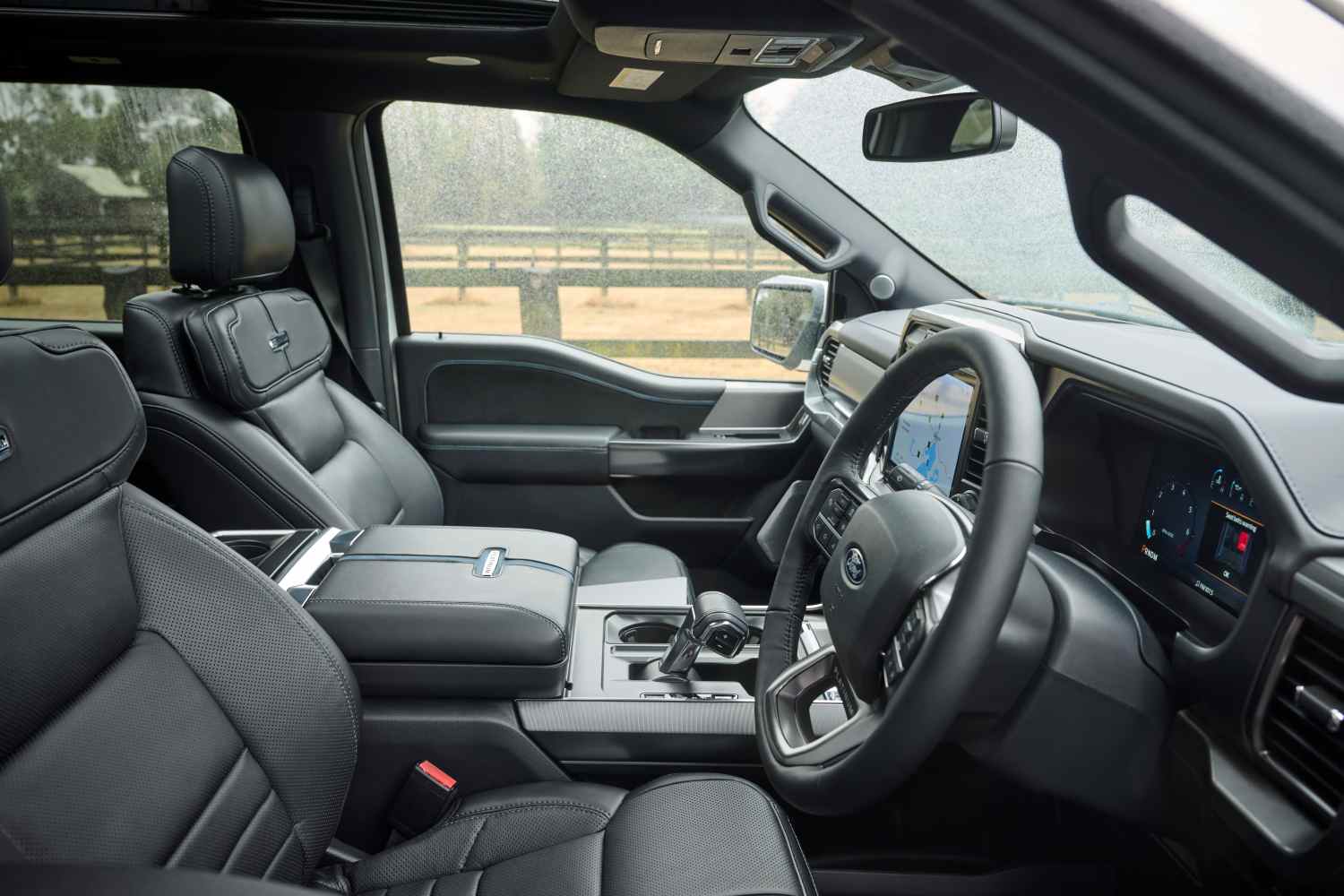 2025 Ford F-150 Platinum (7)