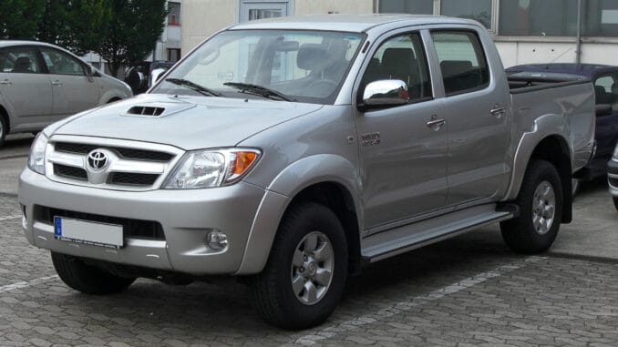 toyota-hilux-2000-