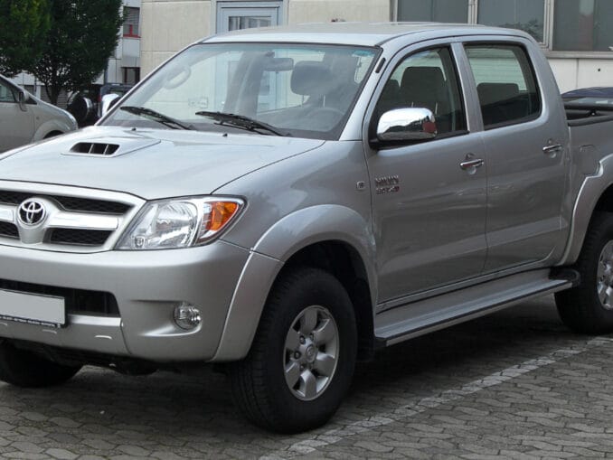 toyota-hilux-2000-