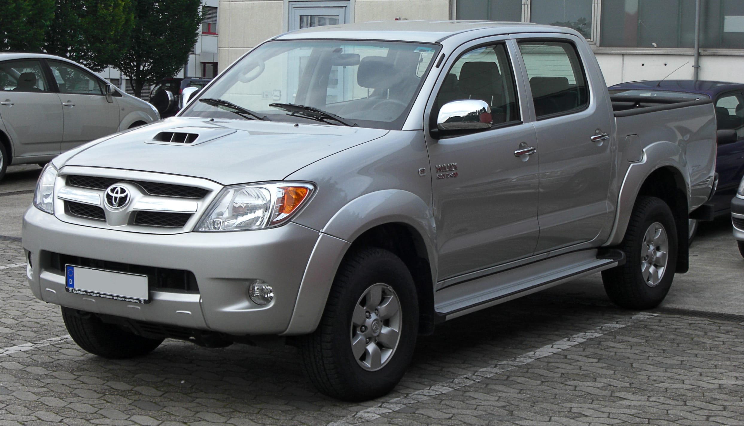 toyota-hilux-2000-